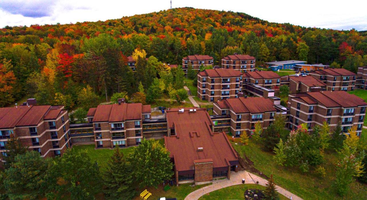 Au Campus-Hebergement Hotelier Universite De Шербрук Екстер'єр фото